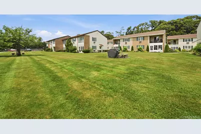 215 E Main Street #10, East Islip, NY 11730 - Photo 18