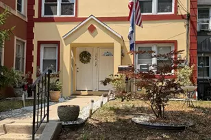 140-32 184th St, Jamaica, NY 11413 - Photo 1