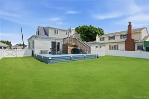4 Flint Rd, Amityville, NY 11701 - Photo 28