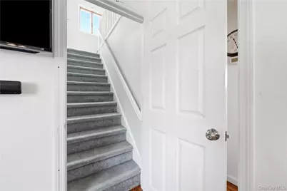 4 Flint Road, Amityville, NY 11701 - Photo 20