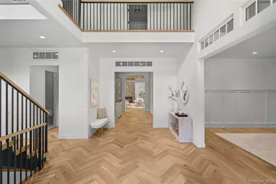 2 Barry Court, Katonah, NY 10536 - Photo 6