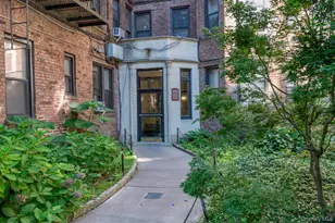 756 Brady Ave, Bronx, NY 10462 - Photo 2