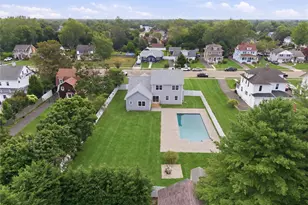 152 Jayne Ave, Patchogue, NY 11772 - Photo 4