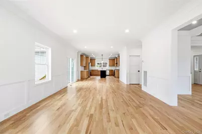 152 Jayne Avenue, Patchogue, NY 11772 - Photo 16
