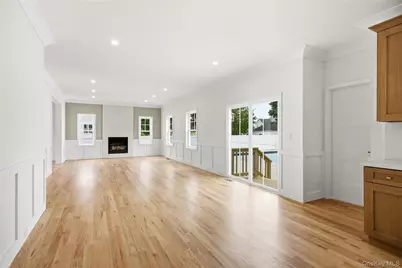 152 Jayne Avenue, Patchogue, NY 11772 - Photo 10