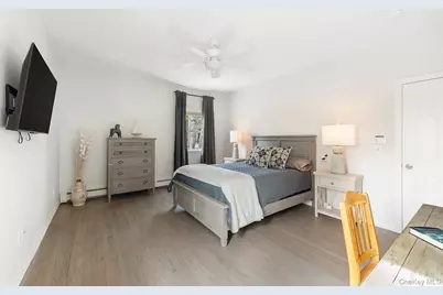 10 7th Street, East Hampton, NY 11937 - Photo 14