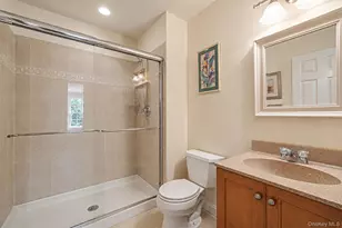5 Green Ash St, Calverton, NY 11933 - Photo 30