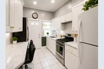 41 Nichols Avenue, Brooklyn, NY 11208 - Photo 2