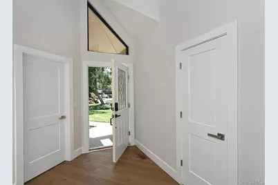 8 Whitman Ridge Drive, Melville, NY 11747 - Photo 6