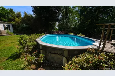 208 Woodhampton Drive, White Plains, NY 10603 - Photo 34
