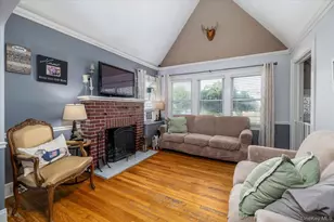 43 Devon St, Malverne, NY 11565 - Photo 4