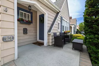 43 Devon Street, Malverne, NY 11565 - Photo 2