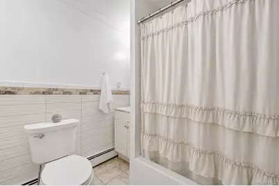16 Marlboro Place, Bellmore, NY 11710 - Photo 12