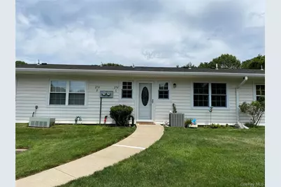274 Berwick Court #C, Ridge, NY 11961 - Photo 2
