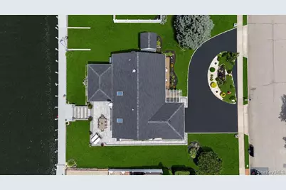 31 Shore Drive W, Copiague, NY 11726 - Photo 28