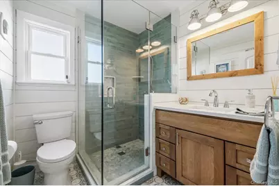 31 Shore Drive W, Copiague, NY 11726 - Photo 24
