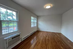 165 Manorhaven Blvd, Port Washington, NY 11050 - Photo 16