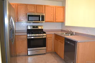 1165 Maggie Rd, Newburgh, NY 12550 - Photo 4