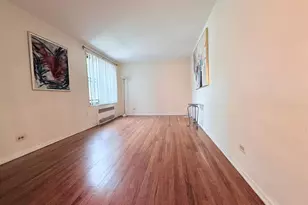 83-20 98th St, Woodhaven, NY 11421 - Photo 4