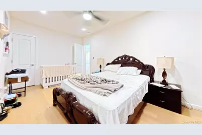 2076 Coyle Street, Brooklyn, NY 11229 - Photo 20