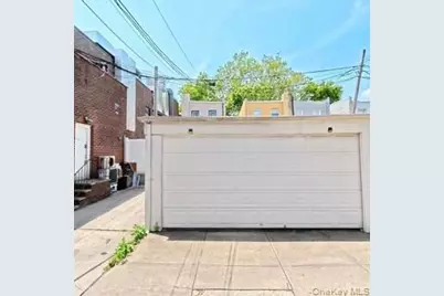 2076 Coyle Street, Brooklyn, NY 11229 - Photo 22