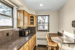 21-47 Utopia Pkwy, Whitestone, NY 11357 - Photo 8