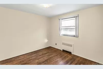 21-47 Utopia Parkway #2, Whitestone, NY 11357 - Photo 12