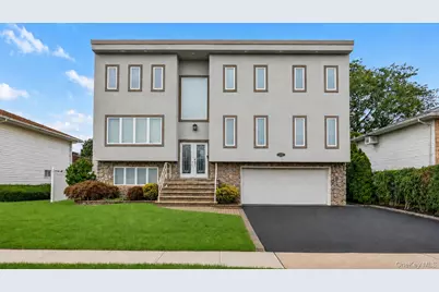 2489 Aron Drive W, Seaford, NY 11783 - Photo 2