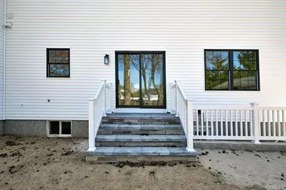 104 Maeder Avenue, Merrick, NY 11566 - Photo 38