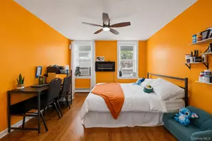 960 E 221st St, Bronx, NY 10469 - Photo 18