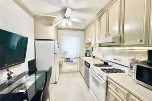 138-25 31st Dr, Flushing, NY 11354 - Photo 6
