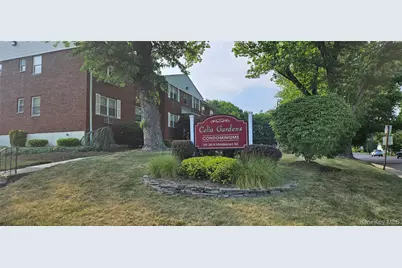 237 N Middletown Road #H, Pearl River, NY 10965 - Photo 1