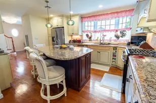 5 Hickory Ln, Roslyn Heights, NY 11577 - Photo 8
