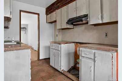 115 Rolling Way, Peekskill, NY 10566 - Photo 6