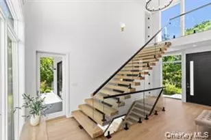 66 Hillside Dr E, Sag Harbor, NY 11963 - Photo 2