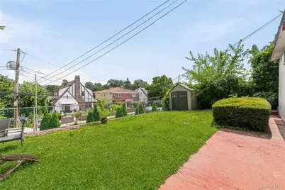 21 Bryn Mawr Place, Yonkers, NY 10701 - Photo 46