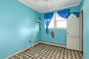 187 Westminster Rd, Lynbrook, NY 11563 - Photo 14