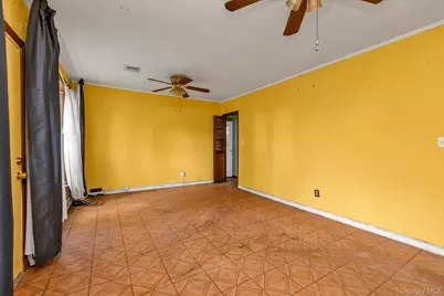 187 Westminster Road, Lynbrook, NY 11563 - Photo 4