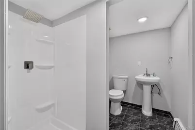 49 Bixley Heath, Lynbrook, NY 11563 - Photo 22