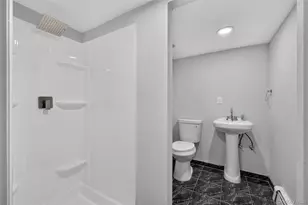 49 Bixley Heath, Lynbrook, NY 11563 - Photo 22