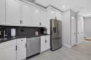 49 Bixley Heath, Lynbrook, NY 11563 - Photo 12