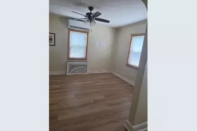 11 Prince Street, New Hyde Park, NY 11040 - Photo 4