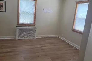 11 Prince St, New Hyde Park, NY 11040 - Photo 4