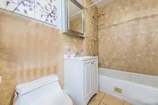 71-19 162nd St, Fresh Meadows, NY 11365 - Photo 8