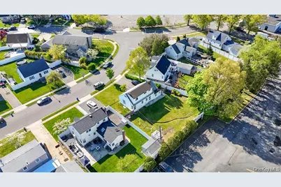 47 Cardinal Road, Levittown, NY 11756 - Photo 6
