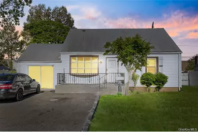 47 Cardinal Road, Levittown, NY 11756 - Photo 1