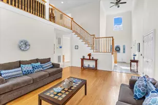 723 Doctors Path Estates, Riverhead, NY 11901 - Photo 4