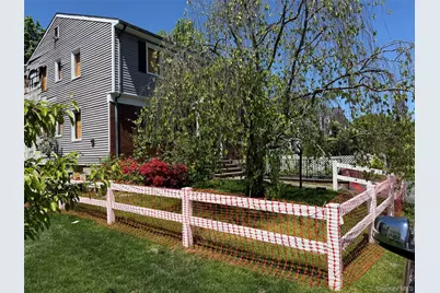 912 Lester Avenue, Mamaroneck, NY 10543 - Photo 2