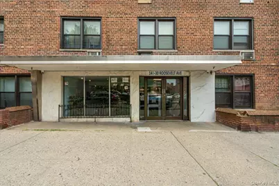 143-30 Roosevelt Avenue #3L, Flushing, NY 11354 - Photo 1
