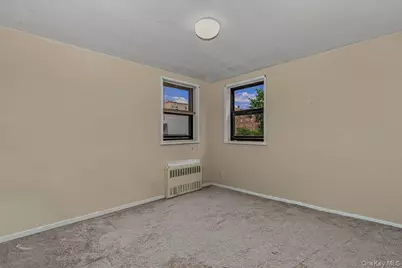 143-30 Roosevelt Avenue #3L, Flushing, NY 11354 - Photo 16